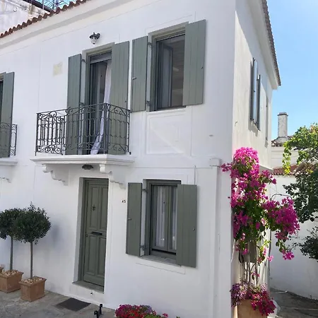 Raphael Living-venetia Skiathos Town