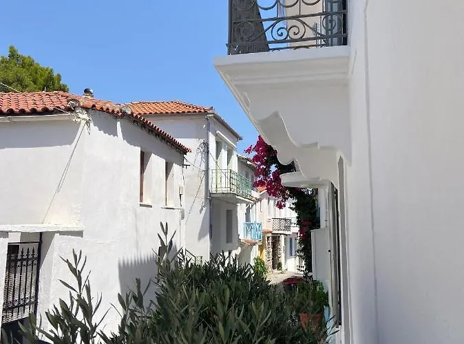 Raphael Living-venetia * Skiathos Town